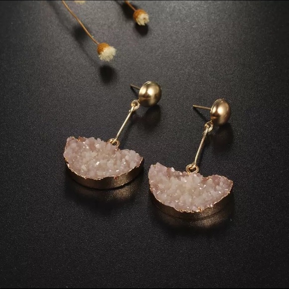 ‘Realene’ Druzy earrings - Picture 4 of 6